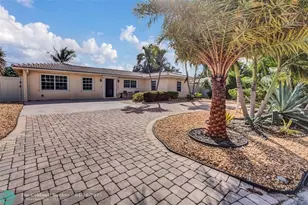 1062 SE 22nd Ave, Pompano Beach, FL 33062 - Photo 1