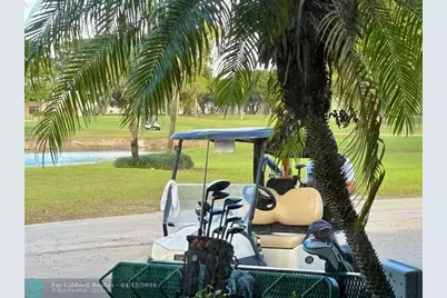 1055  Country Club Dr, Unit #404, Margate, FL 33063 - Photo 27