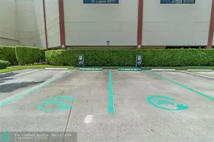 8960 S Hollybrook Blvd, Pembroke Pines, FL 33025 - Photo 35