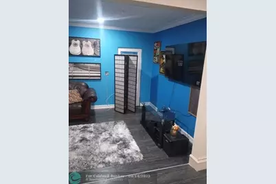 8241 SW 4th Ct, North Lauderdale, FL 33068 - Photo 11