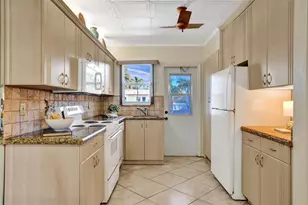 1501 N 12th Ct, Hollywood, FL 33019 - Photo 9