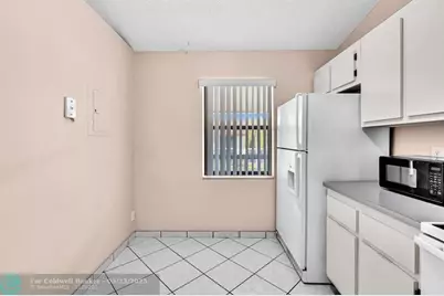 22124  Palms Way, Unit #206, Boca Raton, FL 33433 - Photo 9