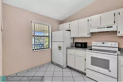 22124  Palms Way, Unit #206, Boca Raton, FL 33433 - Photo 5