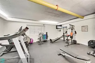 1401 S Ocean Dr, Hollywood, FL 33019 - Photo 37