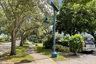 2106 NE 44th St, Lighthouse Point, FL 33064 - Photo 41