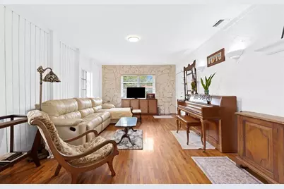 1340  Adams St, Hollywood, FL 33019 - Photo 3