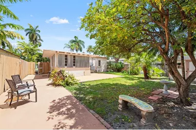 1340  Adams St, Hollywood, FL 33019 - Photo 15