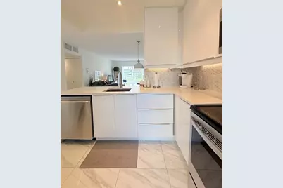 4706 NW 36th St, Unit #412-S, Lauderdale Lakes, FL 33319 - Photo 9