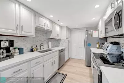 899  Jeffery St, Unit #109, Boca Raton, FL 33487 - Photo 11