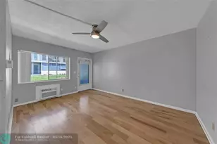 11 SW 4th Ave, Boca Raton, FL 33432 - Photo 3