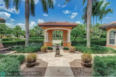 7170  155th Pl, Palm Beach Gardens, FL 33418 - Photo 9