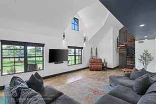 17531 SW 68th Ct, Southwest Ranches, FL 33331 - Photo 9