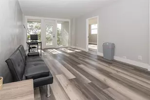 119 Royal Park Dr Unit, Oakland Park, FL 33309 - Photo 11