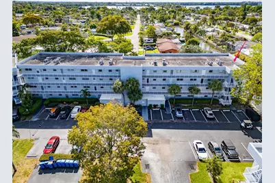 119  Royal Park Dr, Unit #4H, Oakland Park, FL 33309 - Photo 1