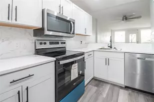 119 Royal Park Dr Unit, Oakland Park, FL 33309 - Photo 3