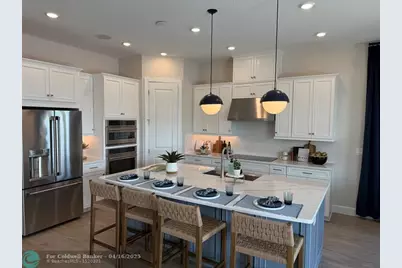 13504 SW Shinnecock Drive, Port Saint Lucie, FL 34987 - Photo 3