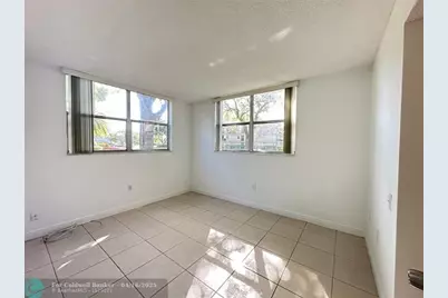 9401  Lime Bay Blvd, Unit #115, Tamarac, FL 33321 - Photo 15