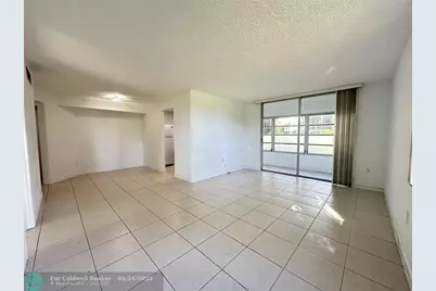 9401  Lime Bay Blvd, Unit #115, Tamarac, FL 33321 - Photo 7