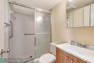 5260 NW 2nd Ave, Boca Raton, FL 33487 - Photo 15