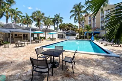 2520  Stirling Rd, Hollywood, FL 33020 - Photo 3