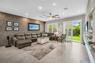 807 SW 7th Ave, Fort Lauderdale, FL 33315 - Photo 15