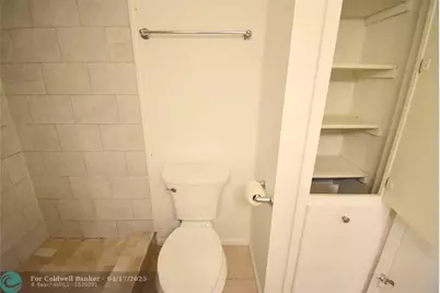 3051  Sunrise Lakes Dr, Unit #311, Sunrise, FL 33322 - Photo 13