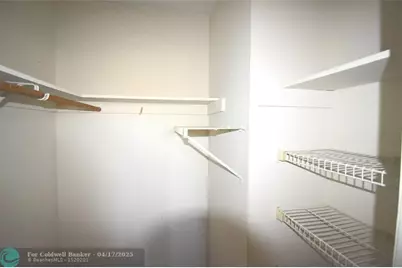 3051  Sunrise Lakes Dr, Unit #311, Sunrise, FL 33322 - Photo 15