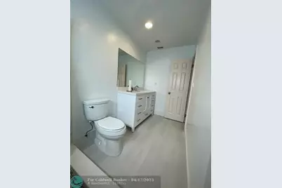 18250 SW 88th Pl, Palmetto Bay, FL 33157 - Photo 17