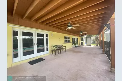 18250 SW 88th Pl, Palmetto Bay, FL 33157 - Photo 3