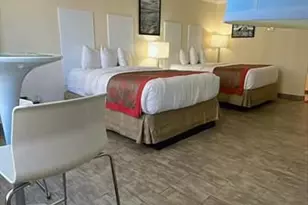 19201 Collins Ave, North Miami Beach, FL 33160 - Photo 5