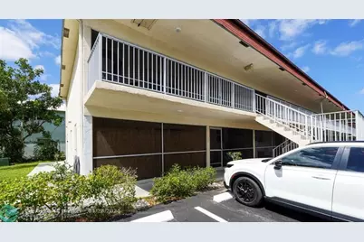5377 SW 40th Ave, Unit #105, Fort Lauderdale, FL 33314 - Photo 1