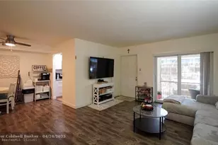 5377 SW 40th Ave, Fort Lauderdale, FL 33314 - Photo 11