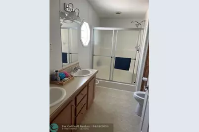 8540 SW 23rd Pl, Davie, FL 33324 - Photo 13