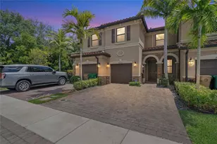 4990 Loebner Terrace, Davie, FL 33314 - Photo 1
