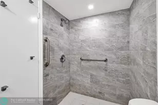 3050 Sunrise Lakes Dr Unit, Sunrise, FL 33322 - Photo 7