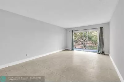 3050  Sunrise Lakes Dr, Unit #307, Sunrise, FL 33322 - Photo 9