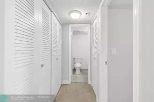 3050 Sunrise Lakes Dr Unit, Sunrise, FL 33322 - Photo 15