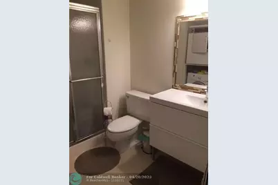 8535  Casa Del Lago, Unit #A, Boca Raton, FL 33433 - Photo 9