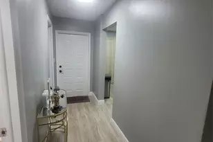 9210 NW 14th St, Hollywood, FL 33024 - Photo 5