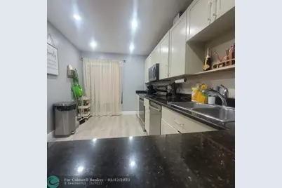 9210 NW 14th St, Unit #9210, Hollywood, FL 33024 - Photo 15