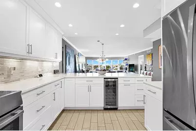 5100  Bayview Dr, Unit #404, Fort Lauderdale, FL 33308 - Photo 3