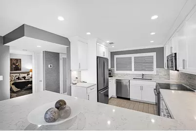 5100  Bayview Dr, Unit #404, Fort Lauderdale, FL 33308 - Photo 7