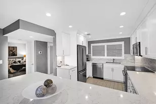 5100 Bayview Dr, Fort Lauderdale, FL 33308 - Photo 7