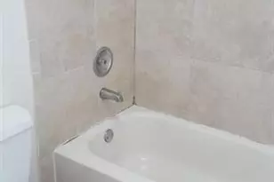 9101 NW 38th Dr, Coral Springs, FL 33065 - Photo 3