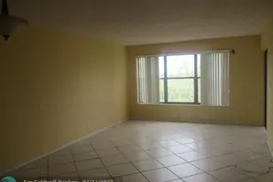 2314 S Cypress Bend Dr, Pompano Beach, FL 33069 - Photo 5