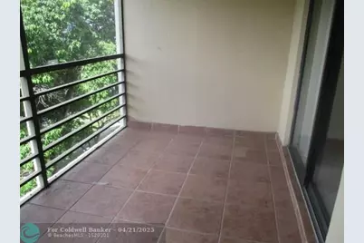 2314 S Cypress Bend Dr, Unit #613, Pompano Beach, FL 33069 - Photo 9