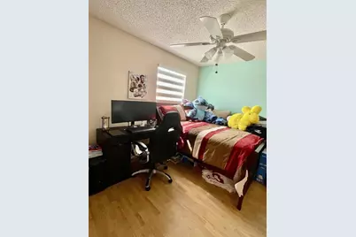 1960 NW 188th Ave, Pembroke Pines, FL 33029 - Photo 23