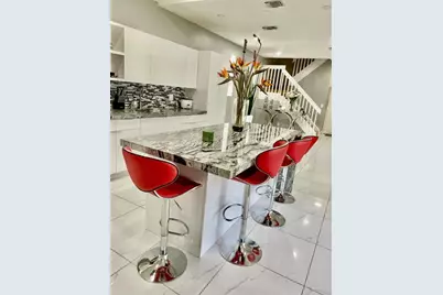 1960 NW 188th Ave, Pembroke Pines, FL 33029 - Photo 5