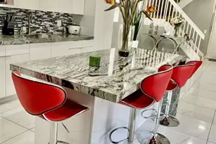 1960 NW 188th Ave, Pembroke Pines, FL 33029 - Photo 5