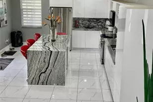 1960 NW 188th Ave, Pembroke Pines, FL 33029 - Photo 9